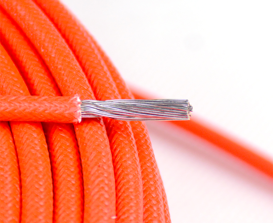 1-200923160124430 1x4.0mm2 solar cable, 4.5mm Silicone Rubber Braided Insulated Electric Wire 2